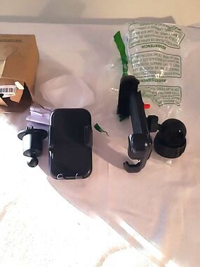 2 phone holders Car Air vent mount and bike/motorcycle handlebar holders black